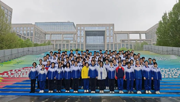 红耀青春志 相约象牙塔 ——北京十二中高二年级高等学府参访活动纪实